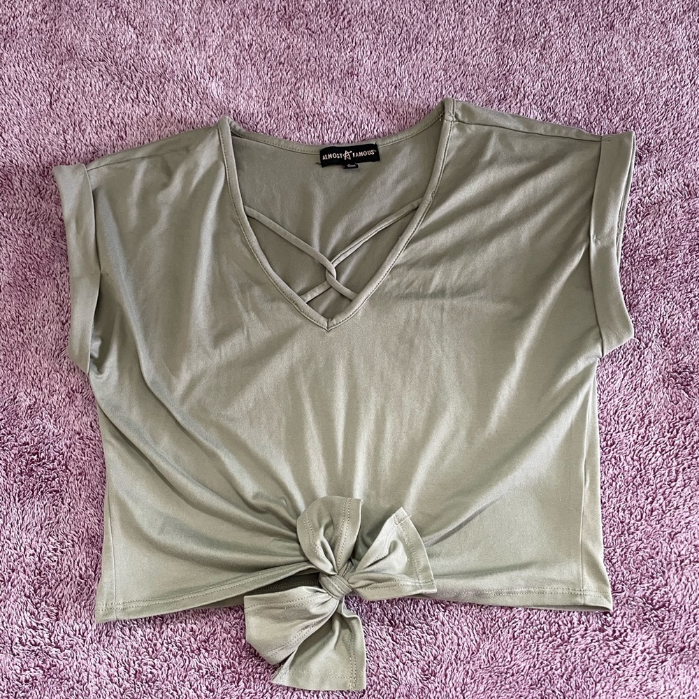 Crop top